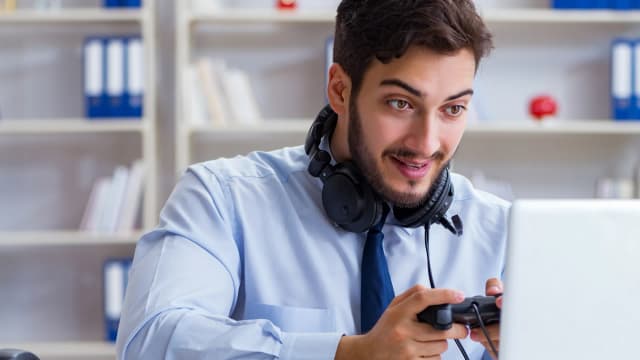 Featured image for Why Bakamo and EVE Online are revolutionizing the gaming & HR industries